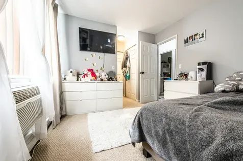 8641.5 West Foster Avenue Chicago IL 60656