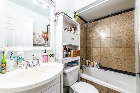8641.5 West Foster Avenue Chicago IL 60656