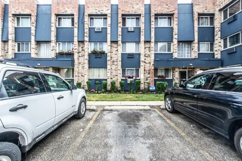8641.5 West Foster Avenue Chicago IL 60656