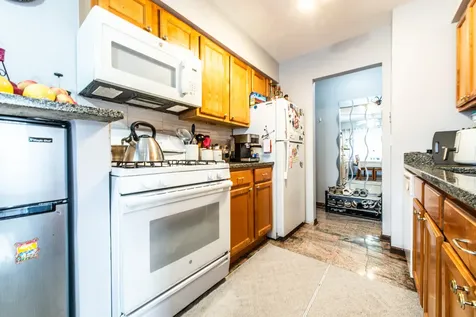 8641.5 West Foster Avenue Chicago IL 60656
