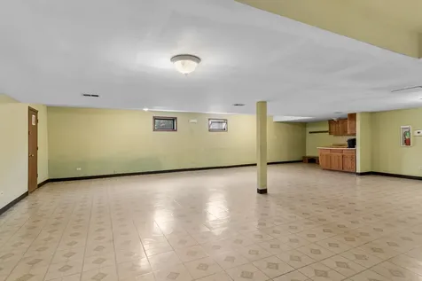 9654 Nottingham Avenue Chicago Ridge IL 60415