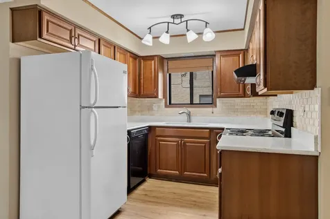 9654 Nottingham Avenue Chicago Ridge IL 60415