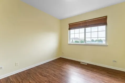 1682 Dogwood Lane Hanover Park IL 60133