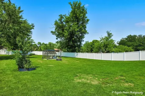 25604 West Ivanhoe Road Wauconda IL 60084