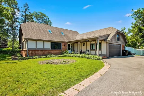25604 West Ivanhoe Road Wauconda IL 60084