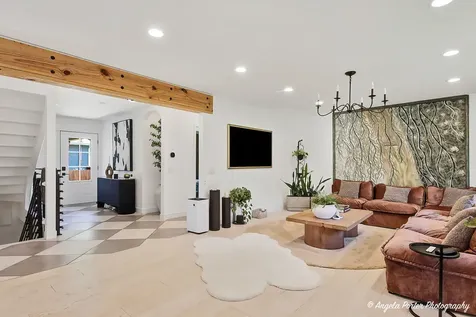 25604 West Ivanhoe Road Wauconda IL 60084