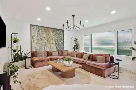 25604 West Ivanhoe Road Wauconda IL 60084