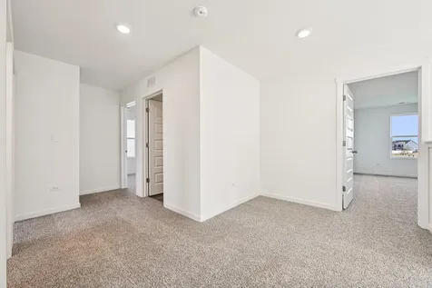 1034 Emerald Drive Montgomery IL 60538