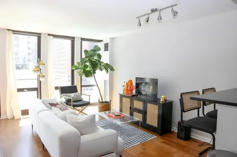 1 East Scott Street Chicago IL 60610