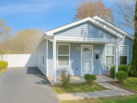 1712 11TH Street Waukegan IL 60085