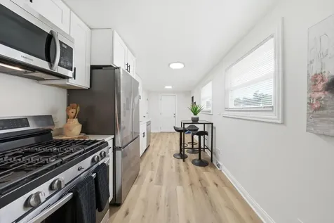 16551 Plymouth Drive Markham IL 60428
