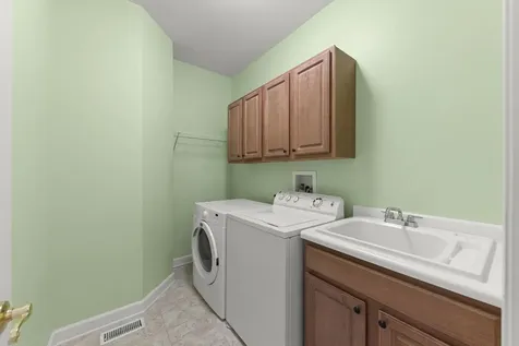21392 Sea Ray Lane Wilmington IL 60481
