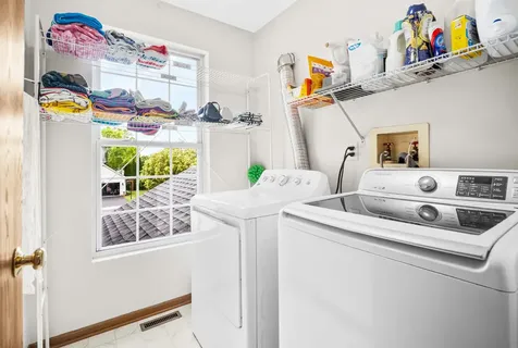 368 Brookhaven Circle Sugar Grove IL 60554