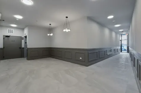 2505 West Farragut Avenue Chicago IL 60625