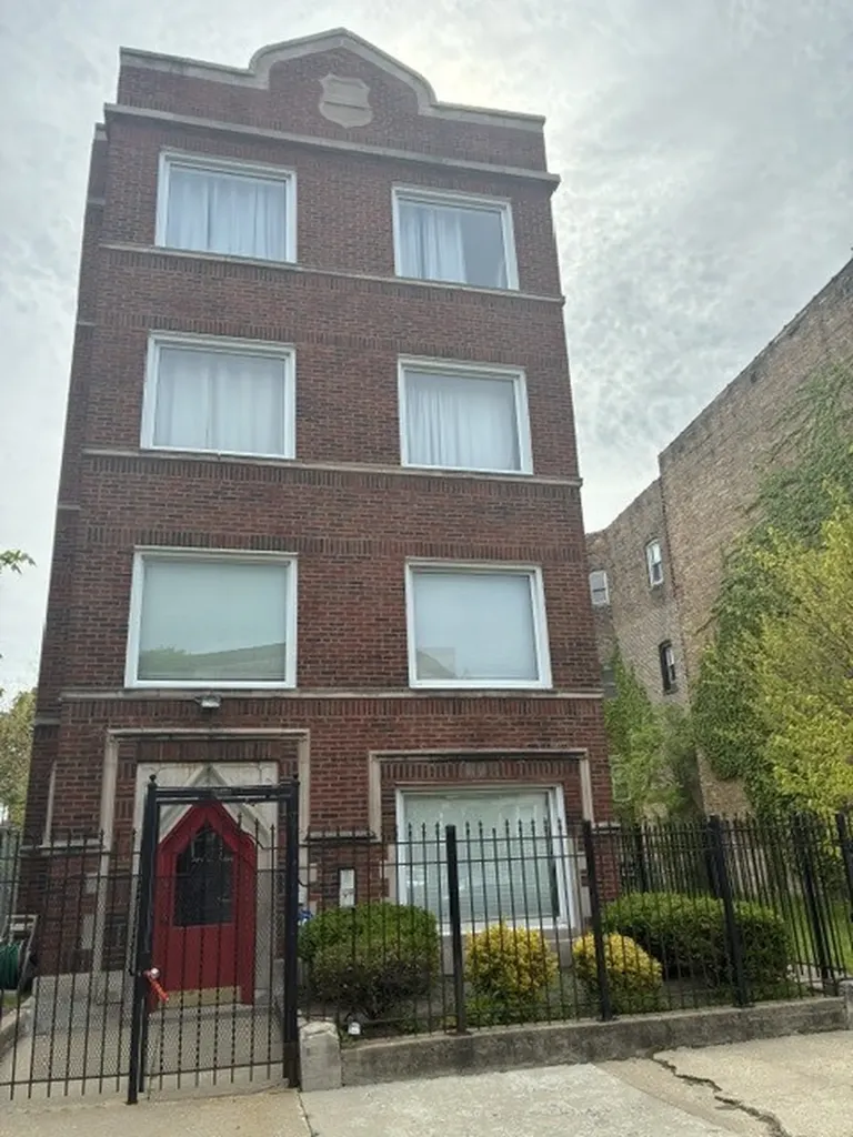 5321 South Michigan Avenue Chicago IL 60615