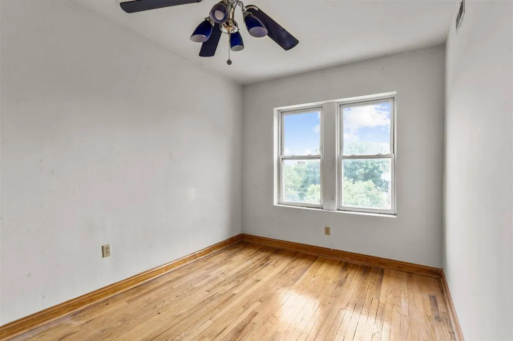 5321 South Michigan Avenue Chicago IL 60615
