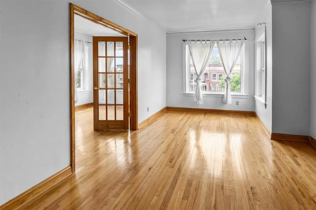 5321 South Michigan Avenue Chicago IL 60615