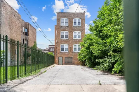 5321 South Michigan Avenue Chicago IL 60615