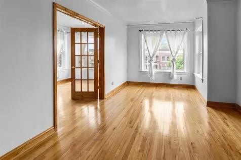 5321 South Michigan Avenue Chicago IL 60615