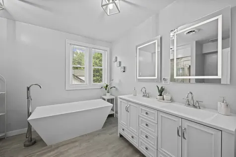 331 East Russell Street Barrington IL 60010