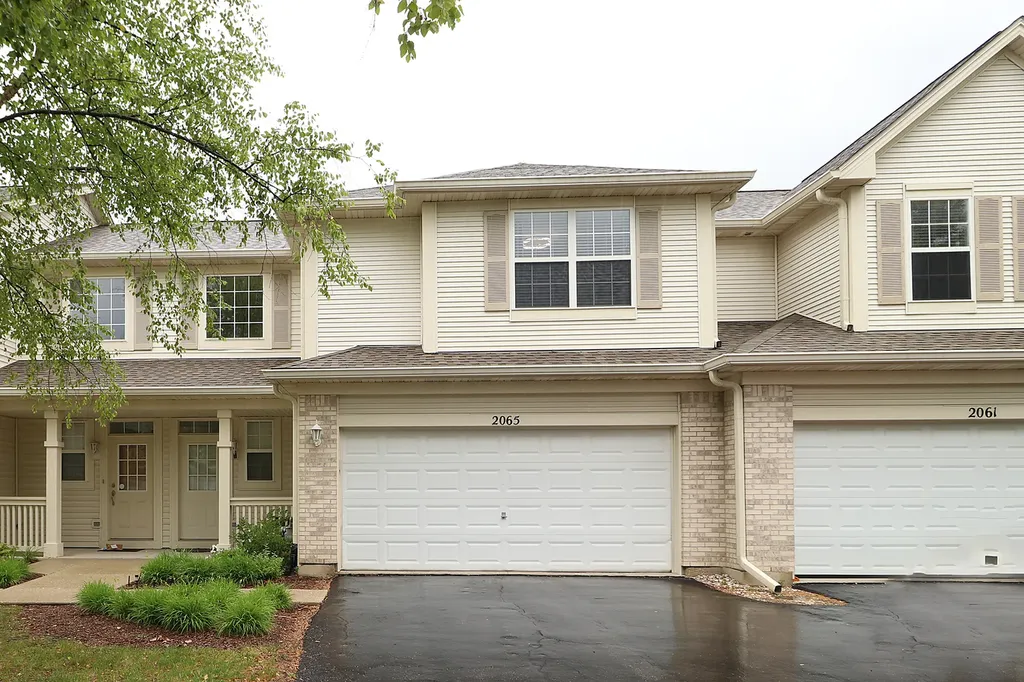 2065 Sunrise Circle Aurora IL 60503