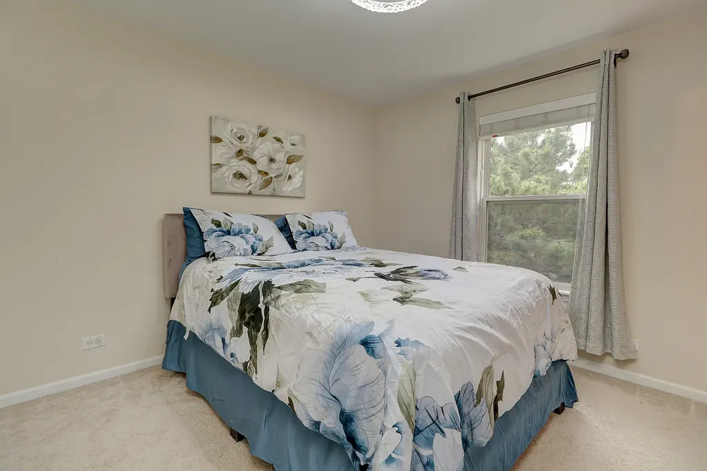 2065 Sunrise Circle Aurora IL 60503