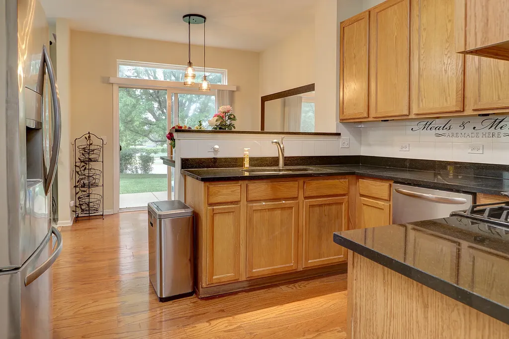 2065 Sunrise Circle Aurora IL 60503