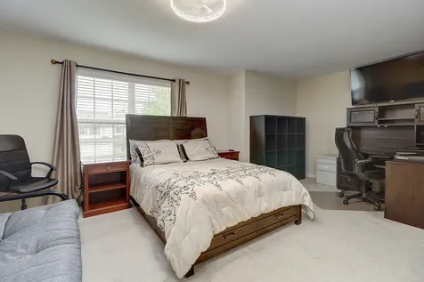 2065 Sunrise Circle Aurora IL 60503