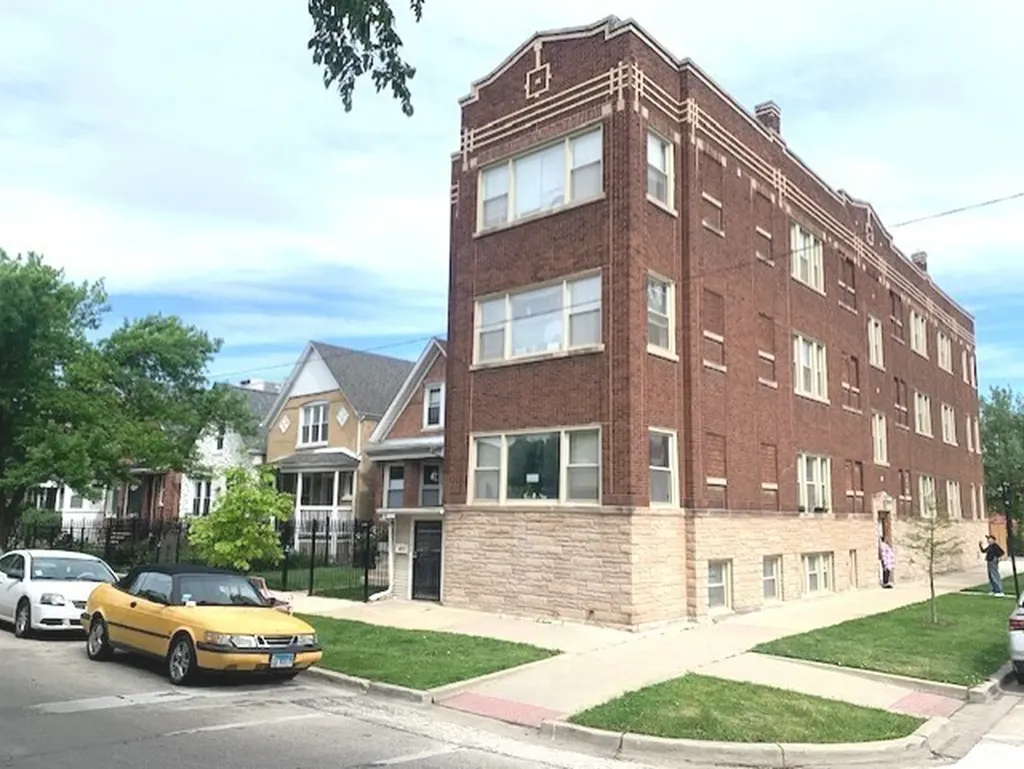 1538 North St. Louis Avenue Chicago IL 60651