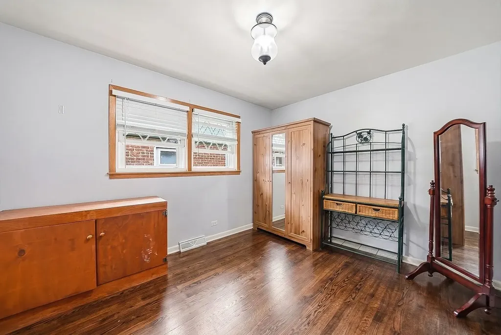 6348 South Laporte Avenue Chicago IL 60638