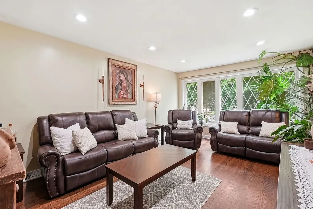 6348 South Laporte Avenue Chicago IL 60638