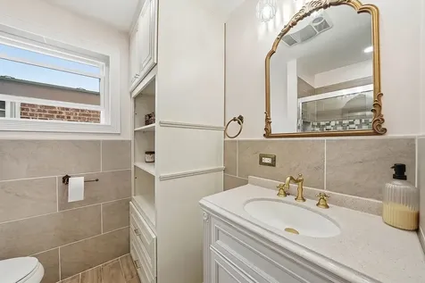 6348 South Laporte Avenue Chicago IL 60638