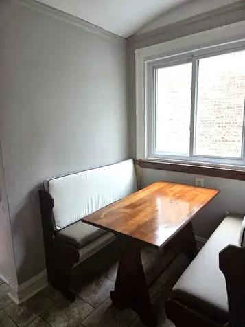 8030 South Paxton Avenue Chicago IL 60617