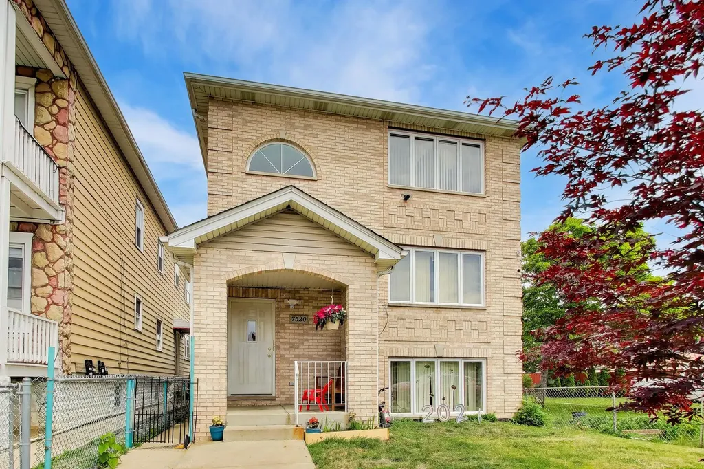 7520 West 61st Street Summit IL 60501
