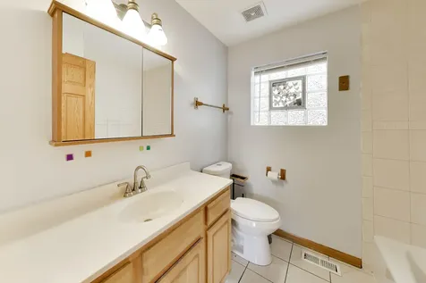 7520 West 61st Street Summit IL 60501