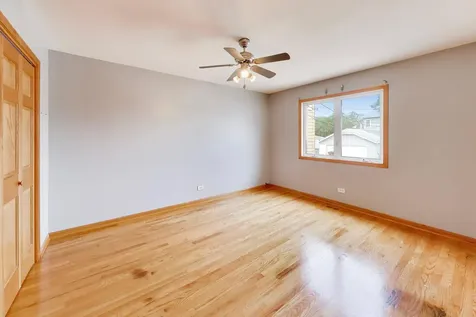 7520 West 61st Street Summit IL 60501