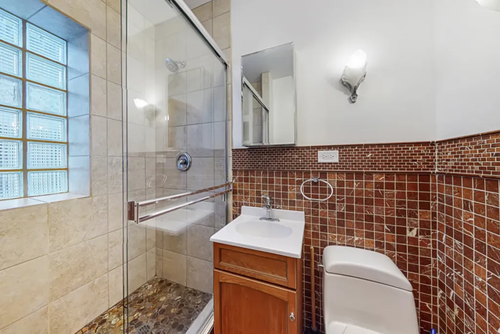 3843 West Addison Street Chicago IL 60618