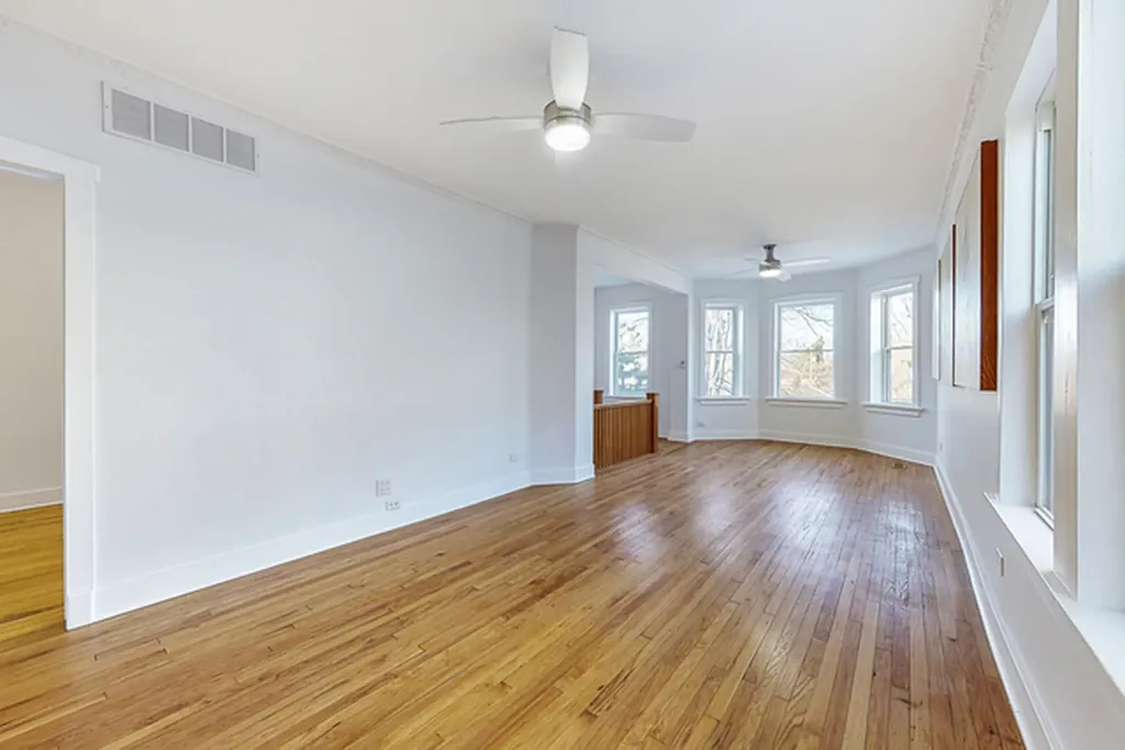 3843 West Addison Street Chicago IL 60618