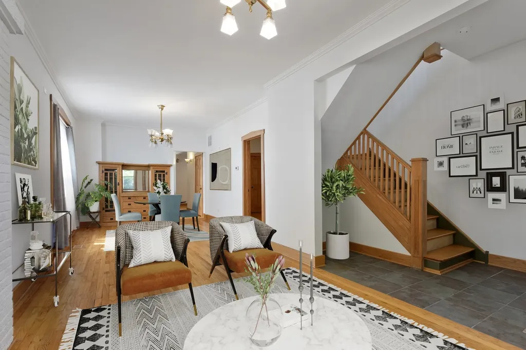 3843 West Addison Street Chicago IL 60618