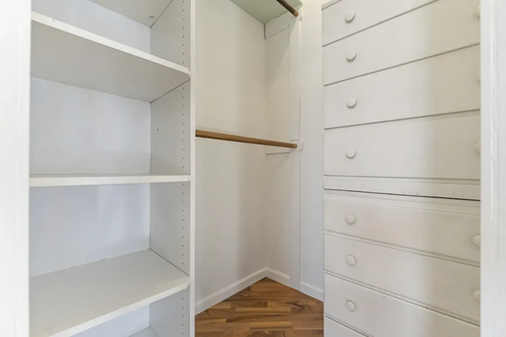 3843 West Addison Street Chicago IL 60618