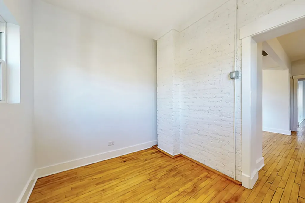 3843 West Addison Street Chicago IL 60618