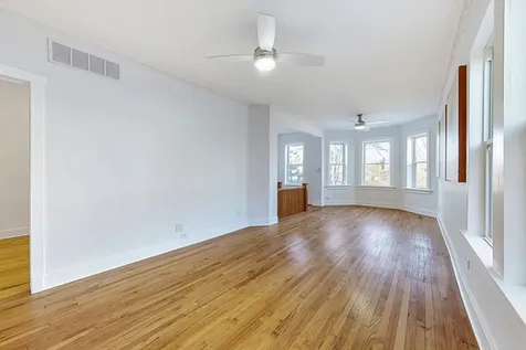 3843 West Addison Street Chicago IL 60618