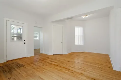 3843 West Addison Street Chicago IL 60618