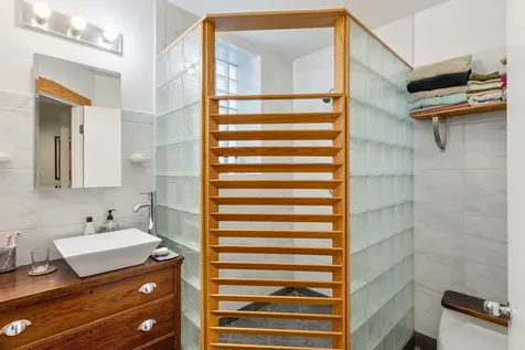 3843 West Addison Street Chicago IL 60618
