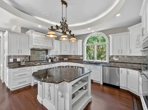 151 Palmer Circle Vernon Hills IL 60061