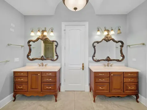 151 Palmer Circle Vernon Hills IL 60061