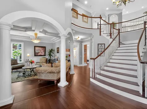 151 Palmer Circle Vernon Hills IL 60061