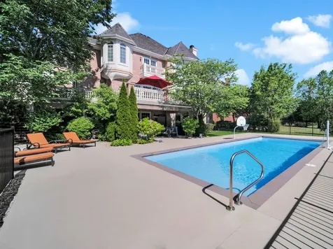 151 Palmer Circle Vernon Hills IL 60061