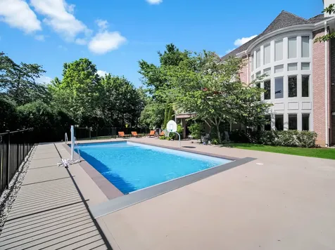 151 Palmer Circle Vernon Hills IL 60061