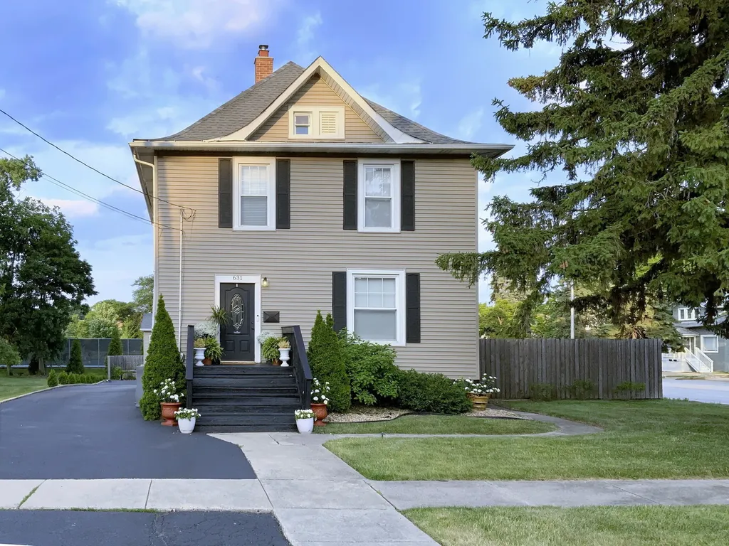631 South Hale Street Wheaton IL 60187